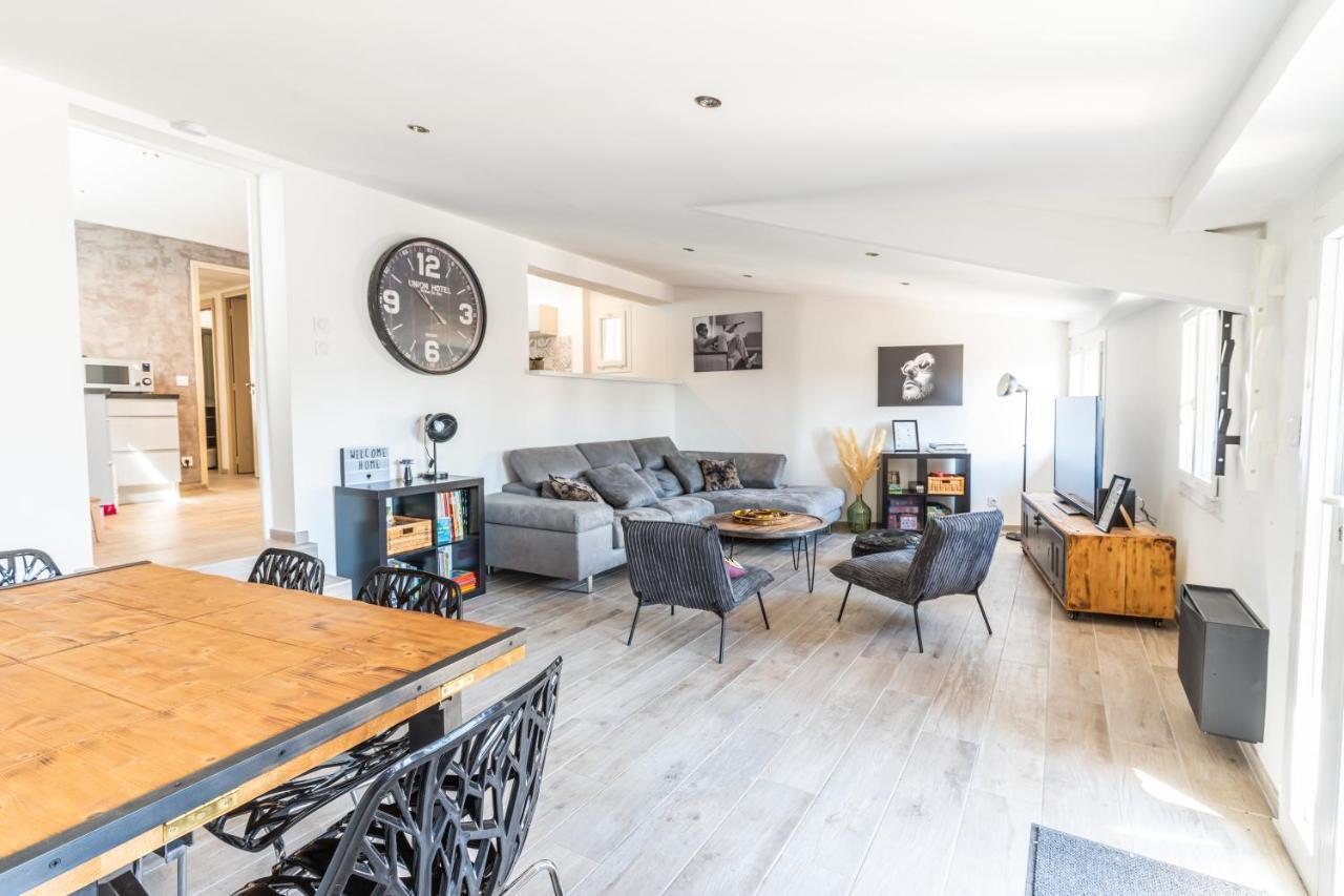 מנוסק Superbe Appartement Avec Terrasse Sur Les Toits מראה חיצוני תמונה